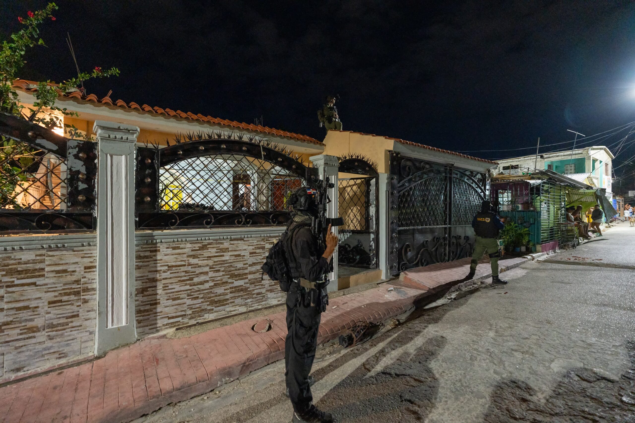 DNCD allana varias viviendas en Fase II de la Operación Caimán