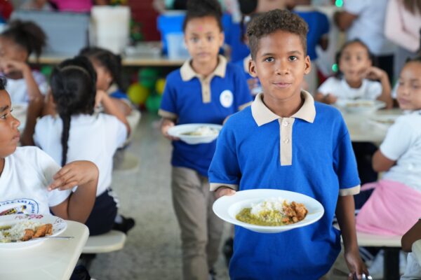 INABIE entregó más de 908 millones de raciones alimenticias en año escolar 2023-2024