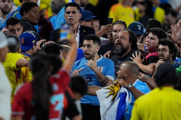 El comunicado de CONMEBOL tras actos violentos en la tribuna en Colombia-Uruguay